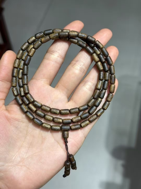 ‌了解过老奇楠沉香手串吗？