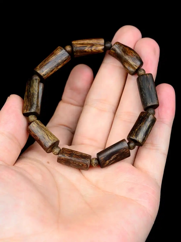 ‌沉香手串一克多少钱？