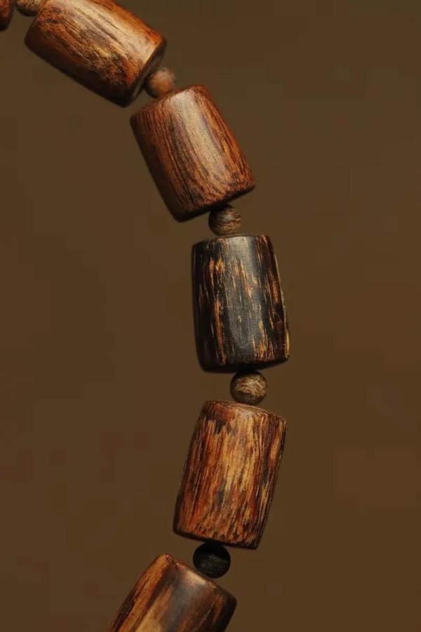 ‌不沉水的沉香手串价格是多少？