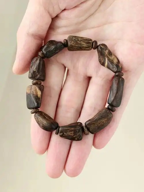 ‌沉香手串与檀香手串的区别是什么？