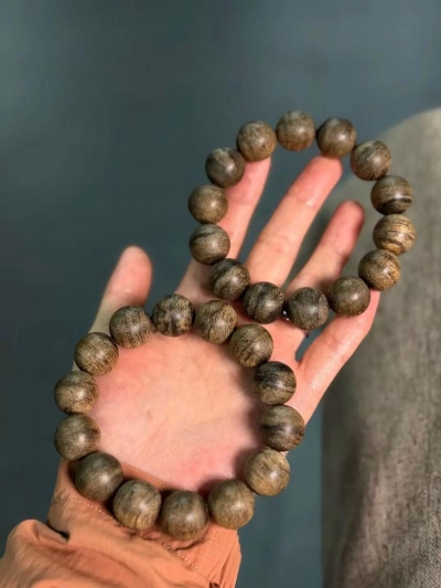 ‌沉香大概多少钱一克？