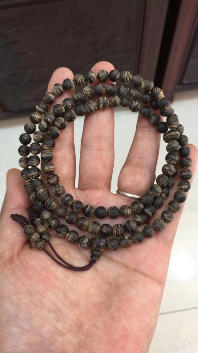 ‌文莱沉香 0.8*108 应该是多少克？